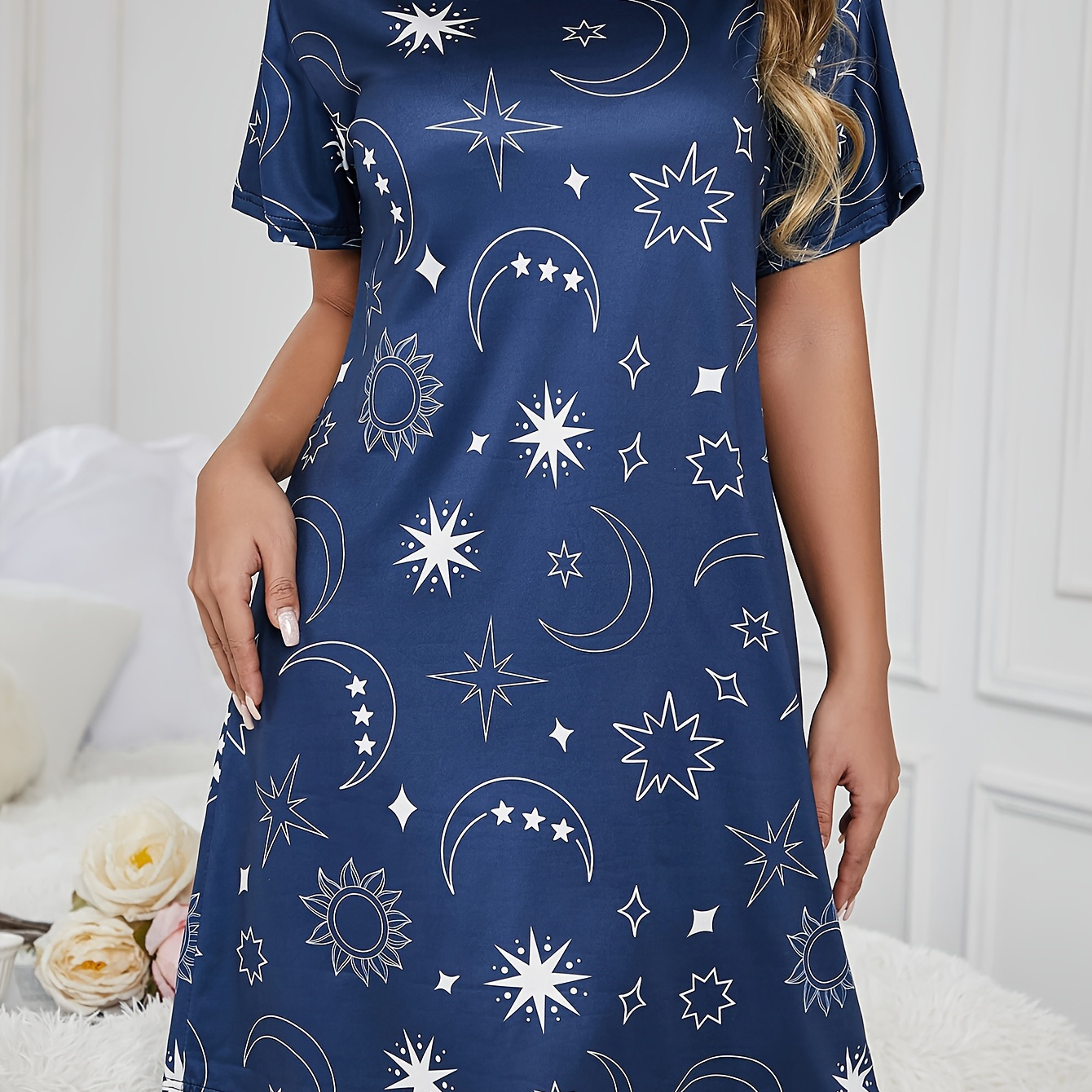 

Moon & Star Print Nightgown, Casual Short Sleeve Round Neck Loose Fit Tee Dress, Women's Sleepwear