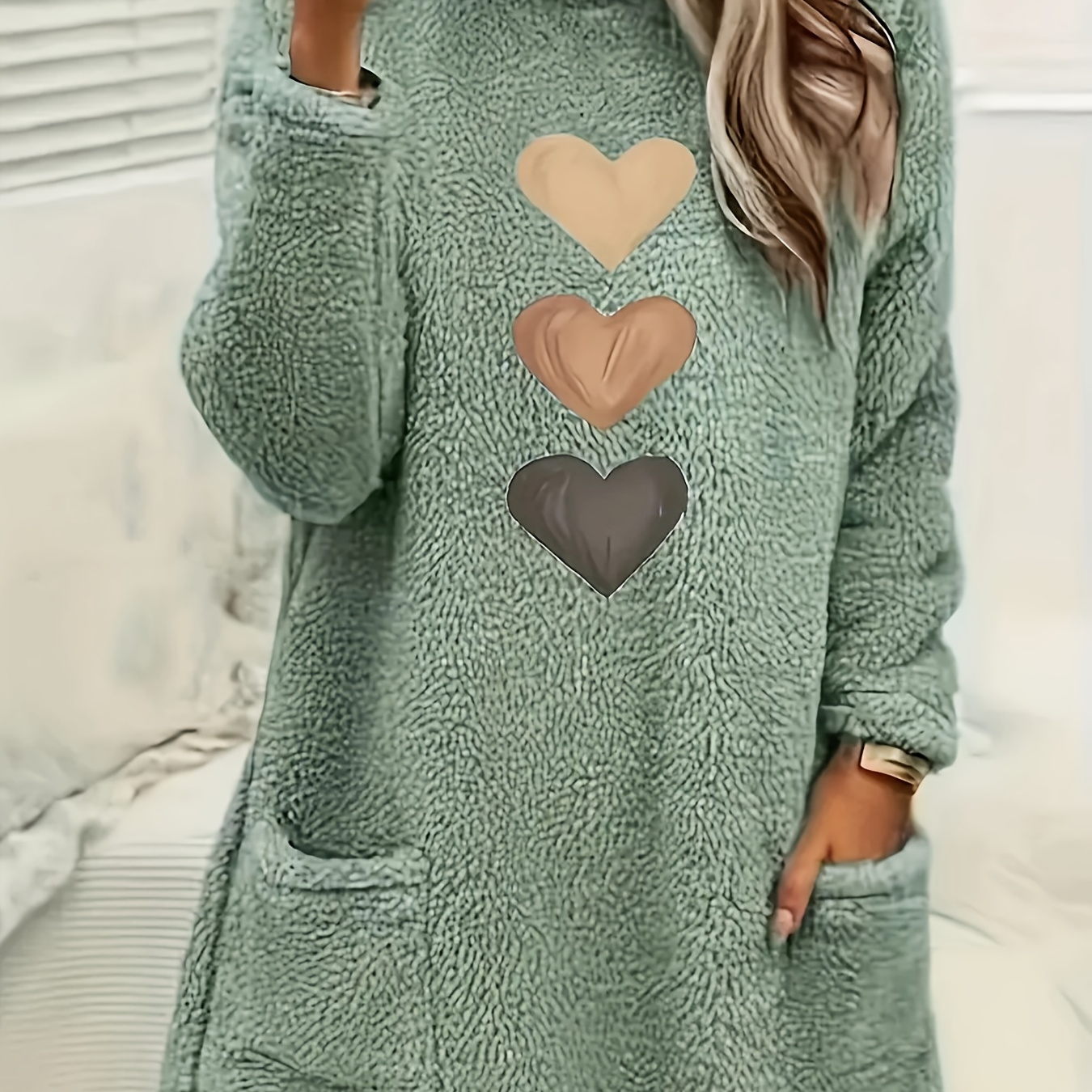 

1pc Winter Teddy Fleece Long Sleeve Top For Women, Neck Polyester Knit With Heart Print And Pocket Detail, Cozy Warm Loungewear