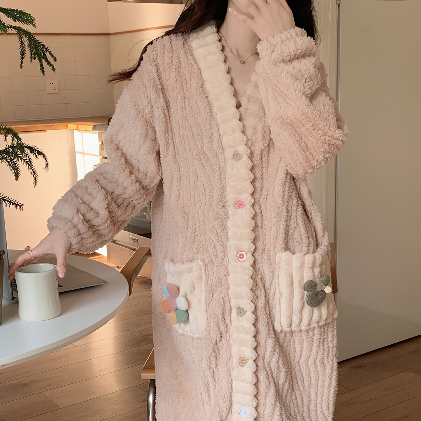 

Women's Mid-length Coral Fleece Robe With Pockets, Button-up V-neck, Thick Plush Sleepwear, Cozy Fluffy Sweet Sleepwear, Perfect For Fall & Winter