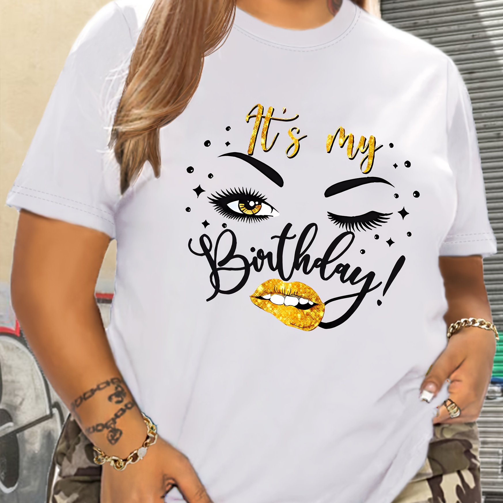 

Women's Casual Sports T-shirt Top, Plus Size Birthday Slogan Golden Lips Lady Print Stretchy Round Neck Breathable Fabric Short Sleeve Fitness Tee Top