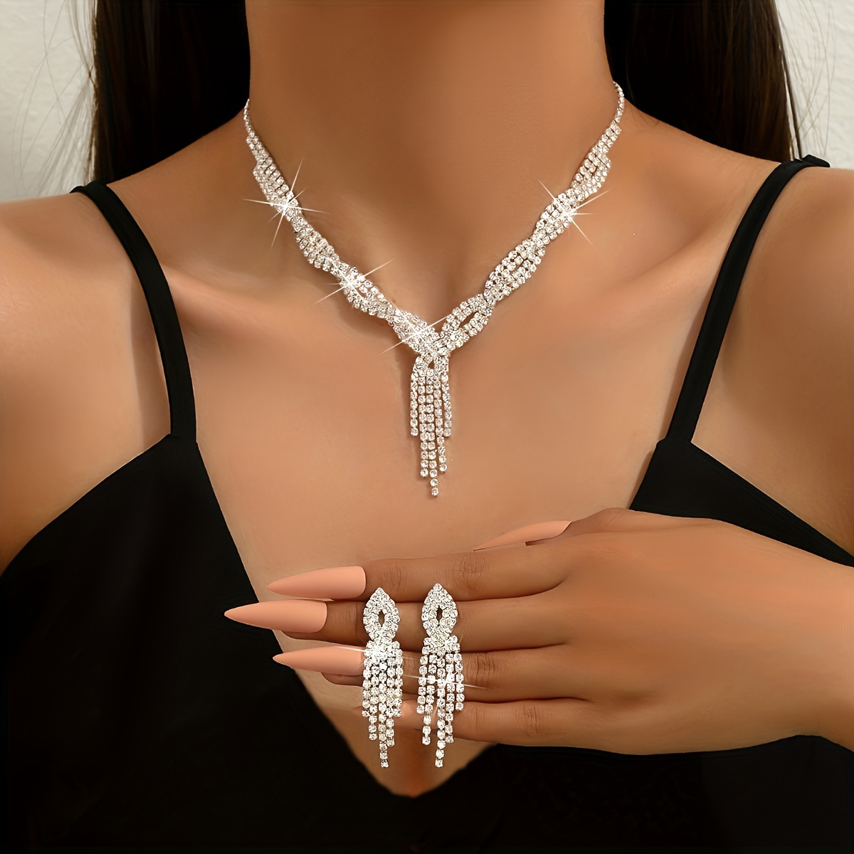 

Earrings + Necklace/ Earrings + Necklace + Bracelet Elegant Jewelry Set Inlaid Shining Rhinestone Evening Party Decor