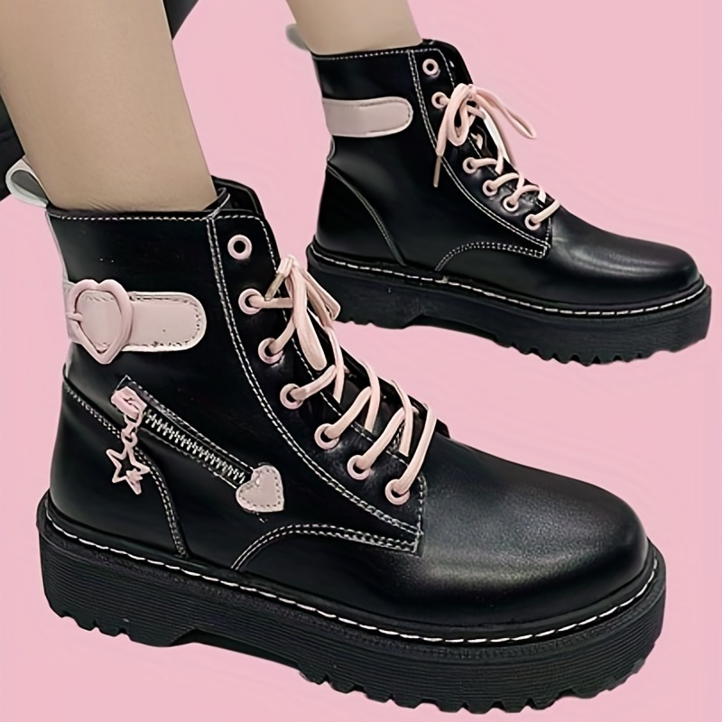 Cutest aesthetic silicone boots🤎 sipskin.co