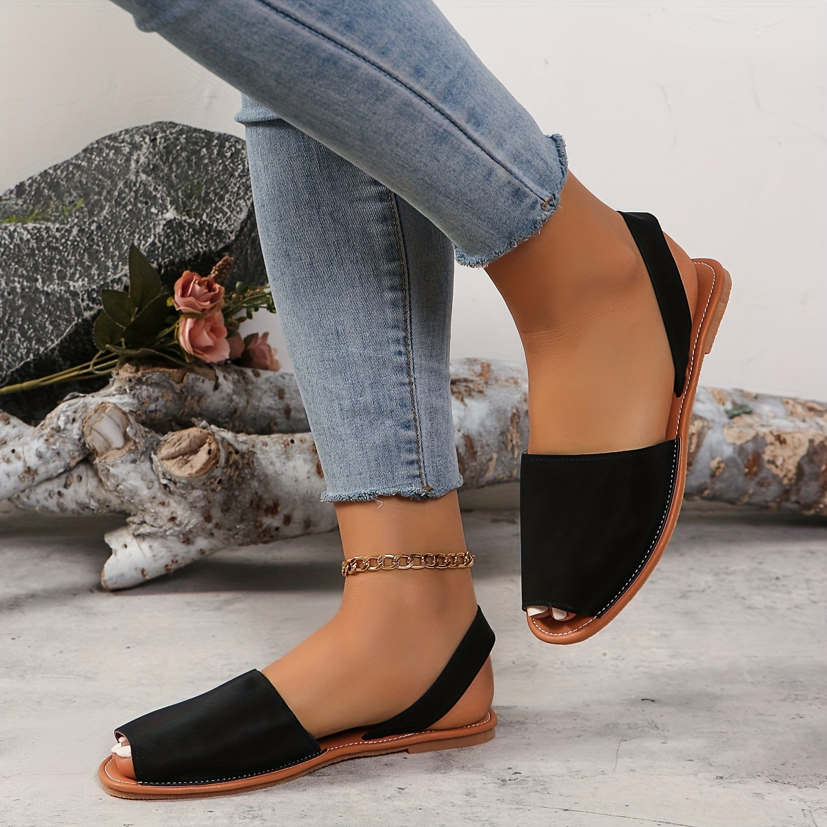 Black closed deals toe sandals