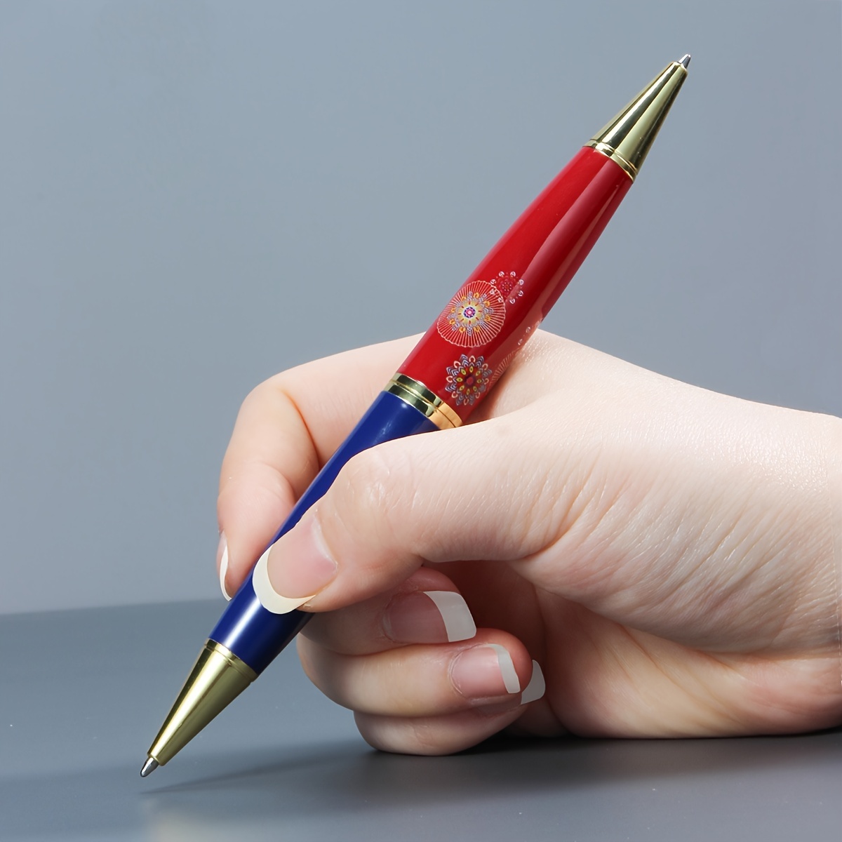 Ballpoint Pens, Retractable Roller Ballpen Medium Point (1.0mm) Smooth  Writing Twist Ball Pens Black Ink Premium Metal Pen for Men Women Business