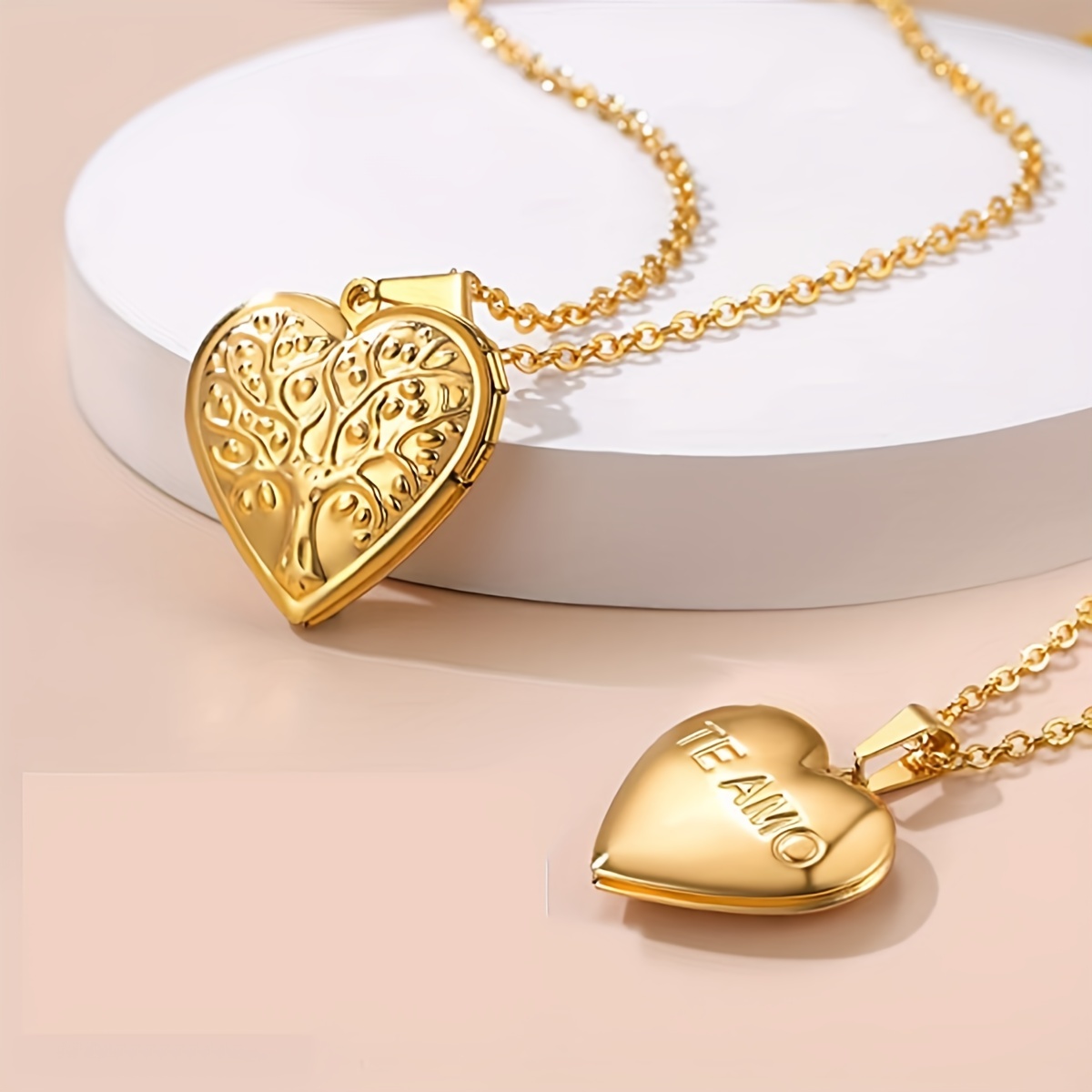 Heart shaped gold locket on sale design