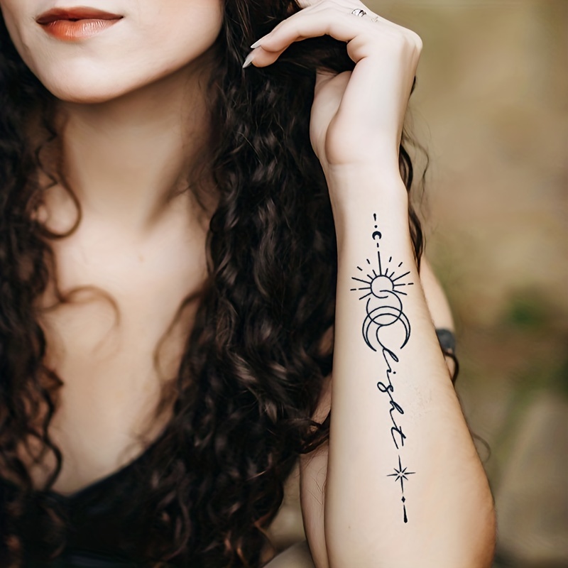 tatuajes simples de sol y luna