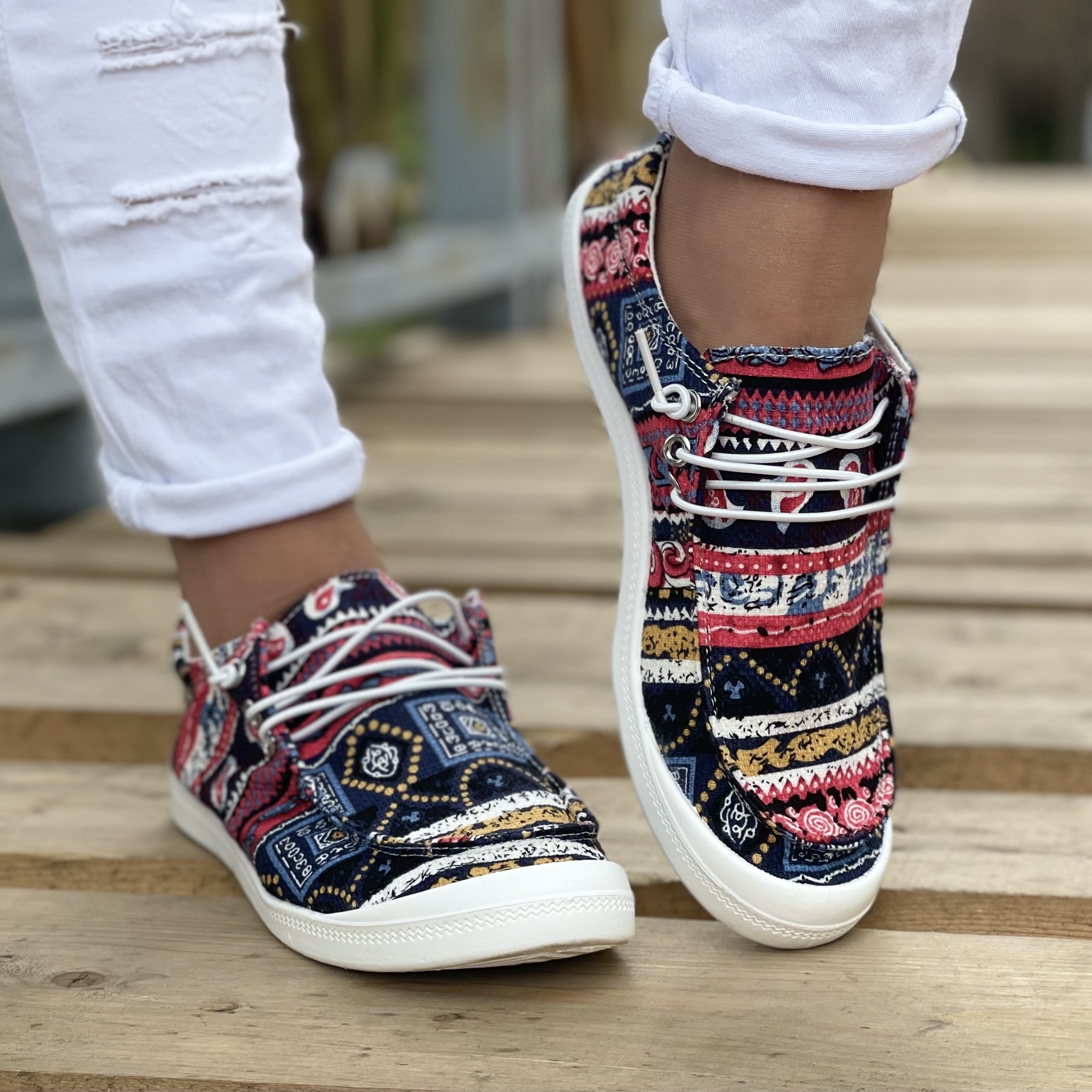 Womens Shoes Ethnic Style Leather Shoes Fashion Casual Solid Color Medium  Heel Business Casual Shoes for Women : : Clothing, Shoes 