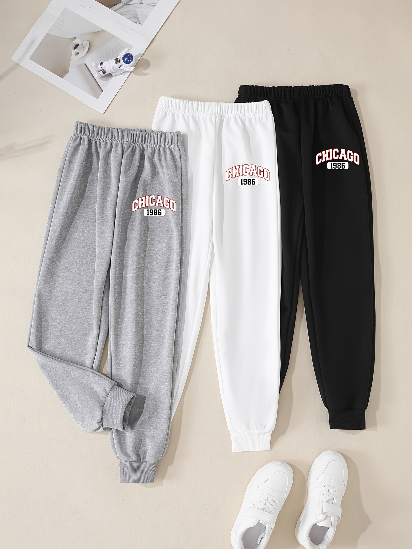 SHEIN Girls Ombre Letter Graphic Hoodie & Sweatpants Set