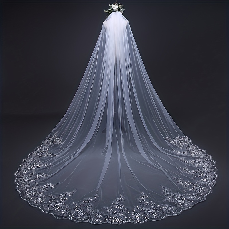 https://img.kwcdn.com/product/veil-long-lace-edge-veil-cathedral-style-bridal-hair-accessories/d69d2f15w98k18-385ef6a0/Fancyalgo/VirtualModelMatting/1a83d2d77e9ed1731bfa1907ce7eb0aa.jpg
