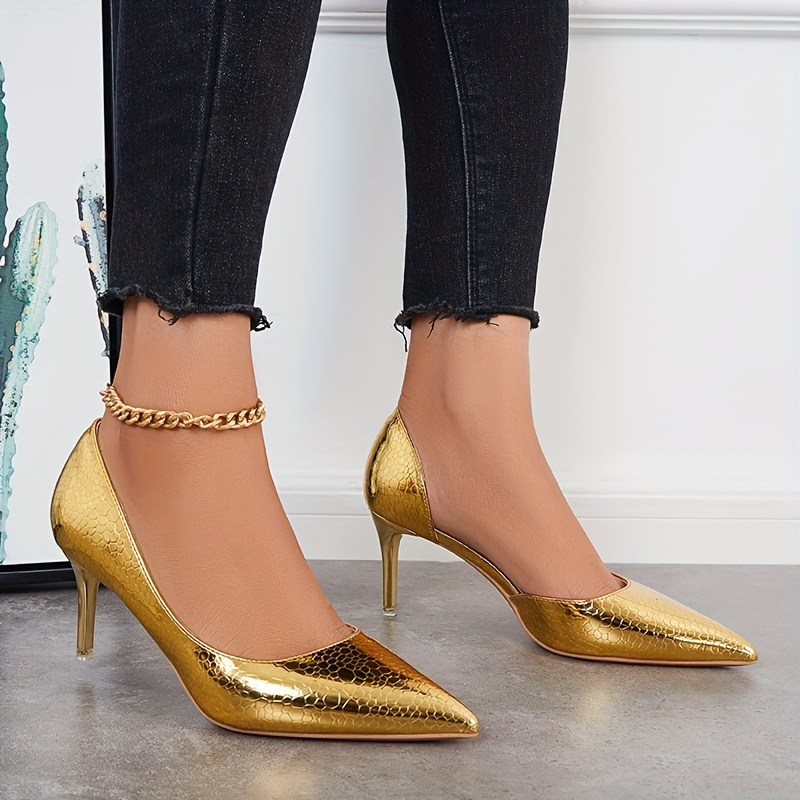 Navy and gold on sale pumps