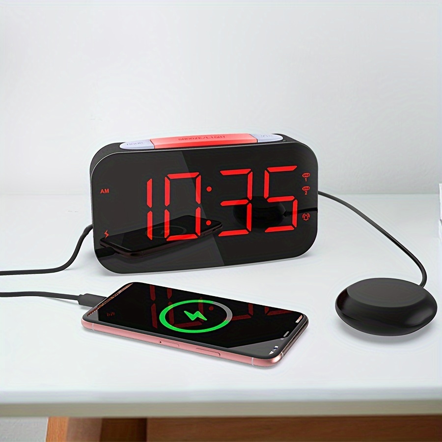  Reloj despertador súper fuerte con agitador de cama para dormir  pesado, reloj despertador de doble vibración con cargador USB para sordos  con discapacidad auditiva, pantalla grande de 7.5 pulgadas con atenuador