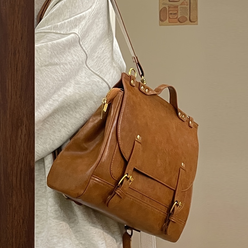 Leather Backpacks and Bags For Men - Inspired By Vintage Classics. – Vida  Vida Leather Bags & Accessories