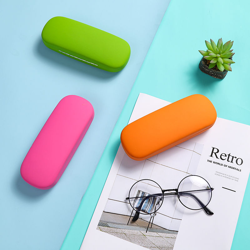 

1pc Simple Cute Solid Color Glasses Case For Men And Women, Anti-pressure And Portable Glasses Box