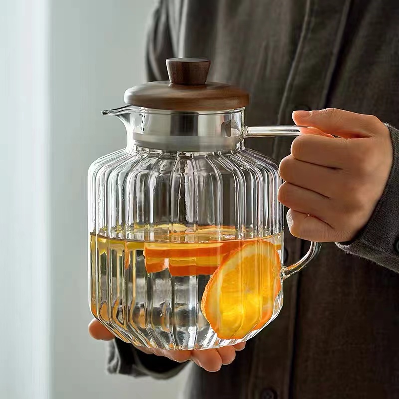 Glass Pitcher With Lid, Easy Clean Heat Resistant Glass Water