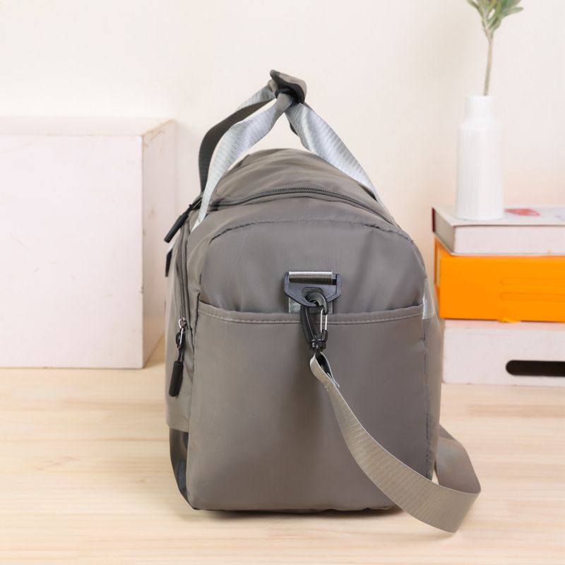 Large Capacity Lightweight Duffel Bag Gym Bag