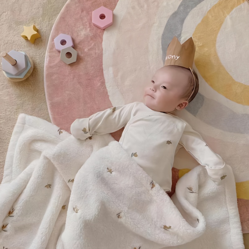 Adorable Animal Embroidery Wrap Blanket for Nap Time