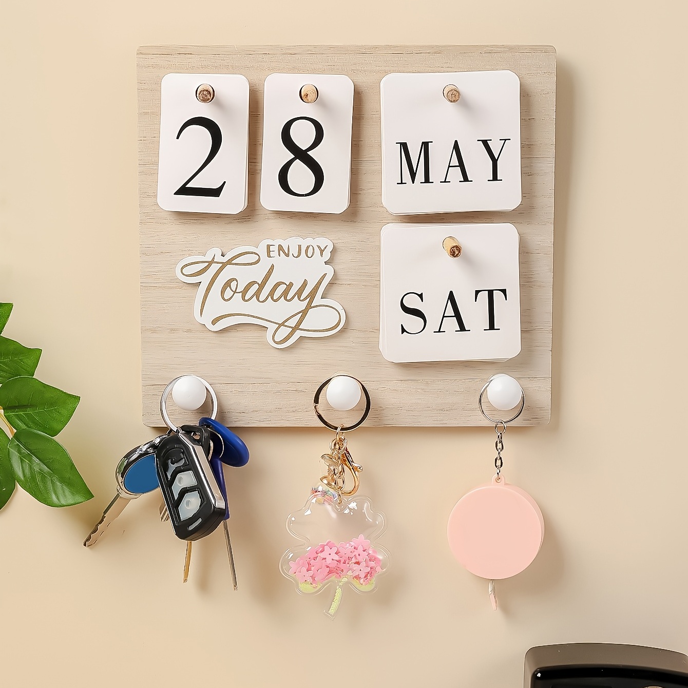 Calendar on sale key holder