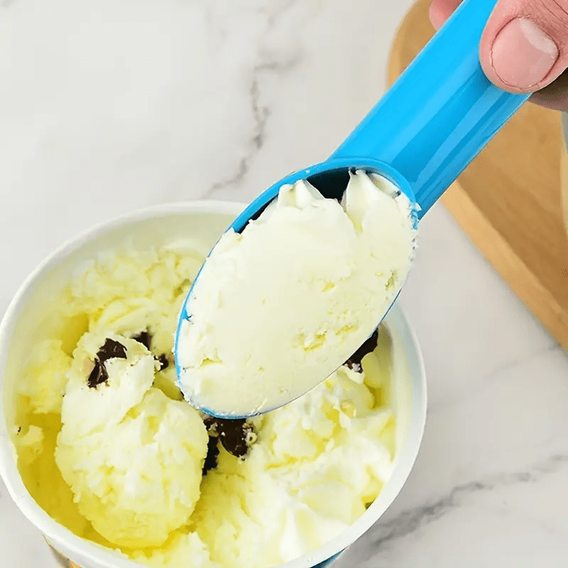 This ice cream scoop is a game changer.🤭🍨 Shop kitchen gadgets at th