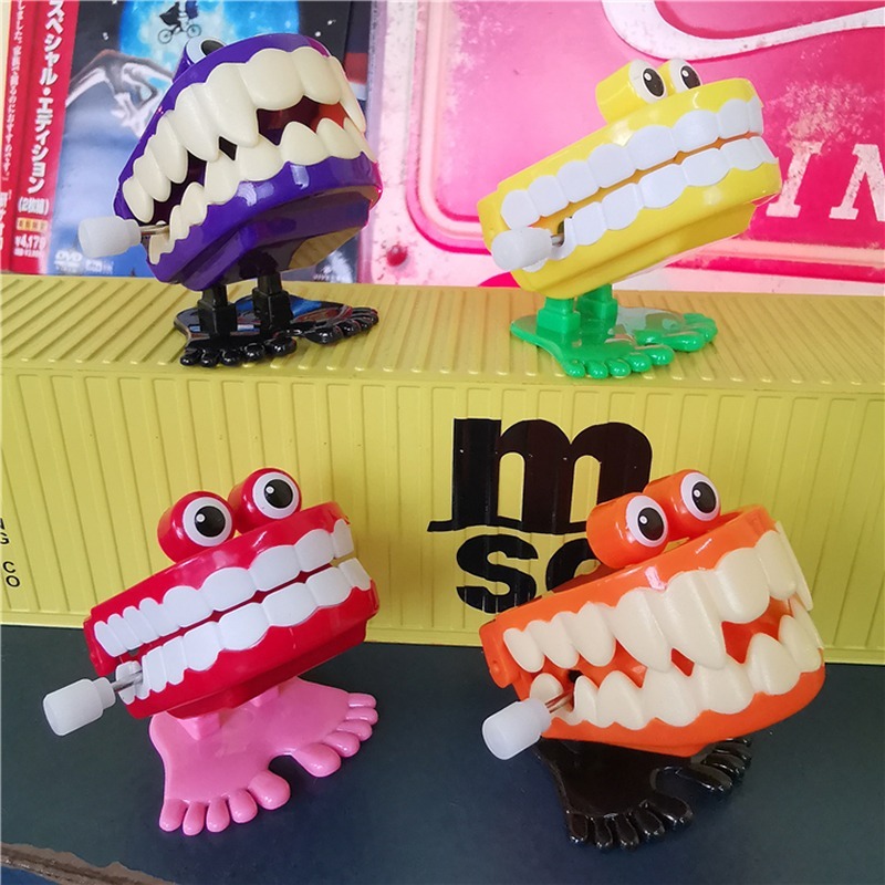 Jump Teeth Clockwork Toy Teeth Mold, Tooth Doll Jumping Teeth Halloween