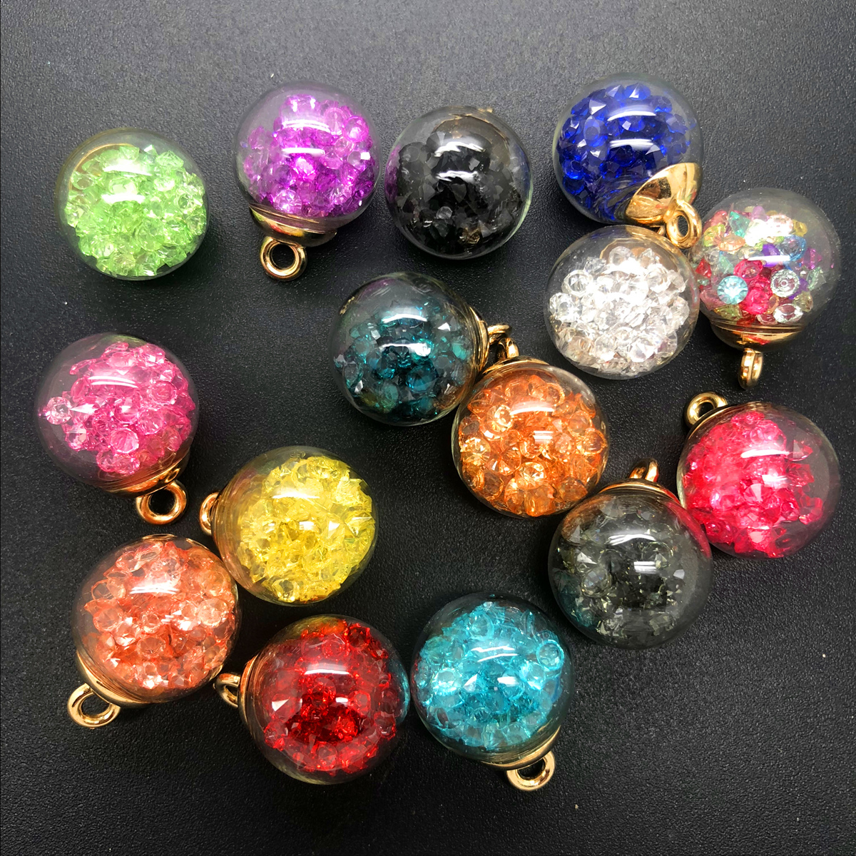 https://img.kwcdn.com/product/with-beads-pendant-ornaments/d69d2f15w98k18-27b52ee6/open/2022-10-30/1667121960373-7e4f1027cff647969501fb9b1816aa9c-goods.jpeg?imageView2/2/w/500/q/60/format/webp