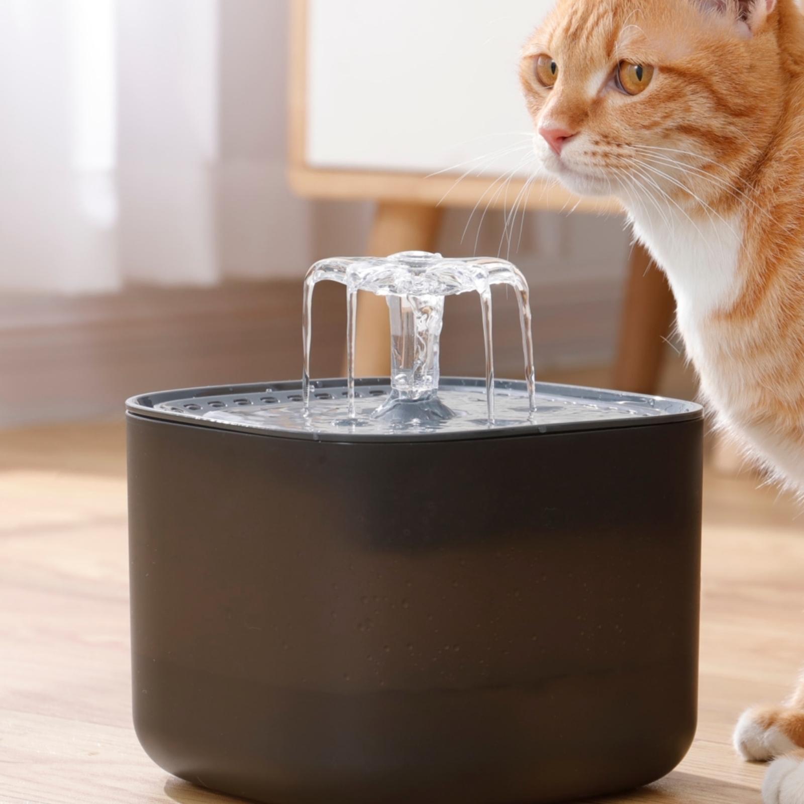 Automatic Pet Fountain, 84oz/2.5L, Grey, Veken