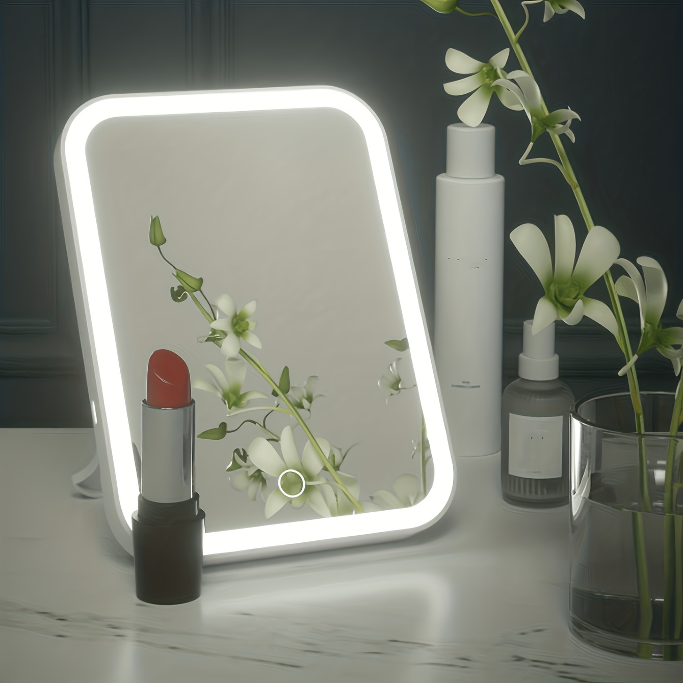 Schminkspiegel mit LED-Licht Fülllicht Schlafsaal Desktop-Dressing Kleiner  Spiegel Mädchen Klapp- und tragbarer Spiegel, Farbe: Weiß Wiederaufladbares