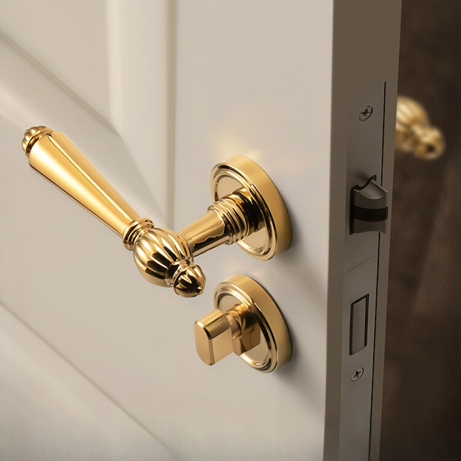 Pomo de puerta de entrada de un solo lado con moldura dorada, cerradura de  palanca de puerta dorada y negro mate, perilla de puerta interior para