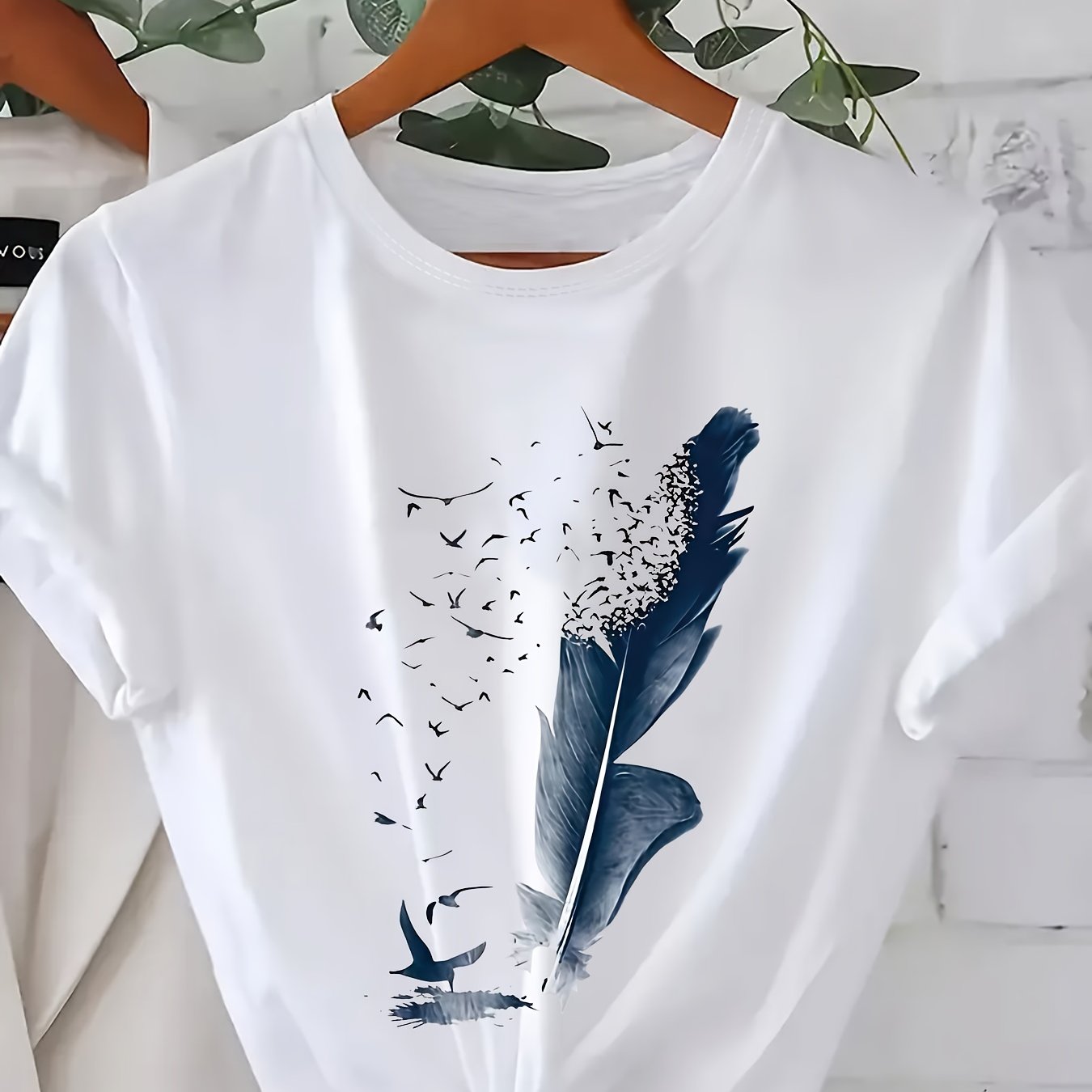 Image of T-shirt For Women; Blue And Seagull Pattern Printed T-shirt - Loose Casual Round Neck Short Sleeve Top For