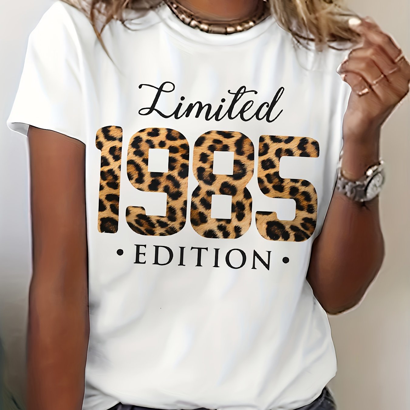 Image of Birthday 1985 Vintage Leopard Letter Print T-shirt, Short Sleeve Crew Neck Casual Top For Summer & Spring, Women's Clothing