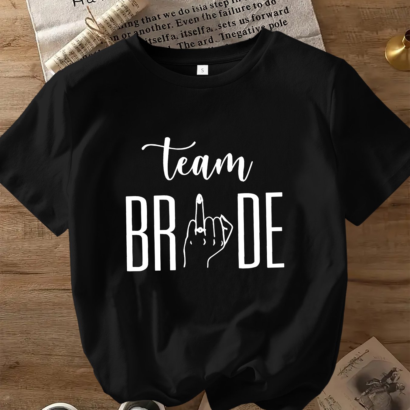 E-shop Damens Freizeit-T-Shirt mit Kurzarm und Rundhalsausschnitt - 'Team Braut' Buchstaben-Druck Sommeroberteil, Weicher Glanzfaserstoff,