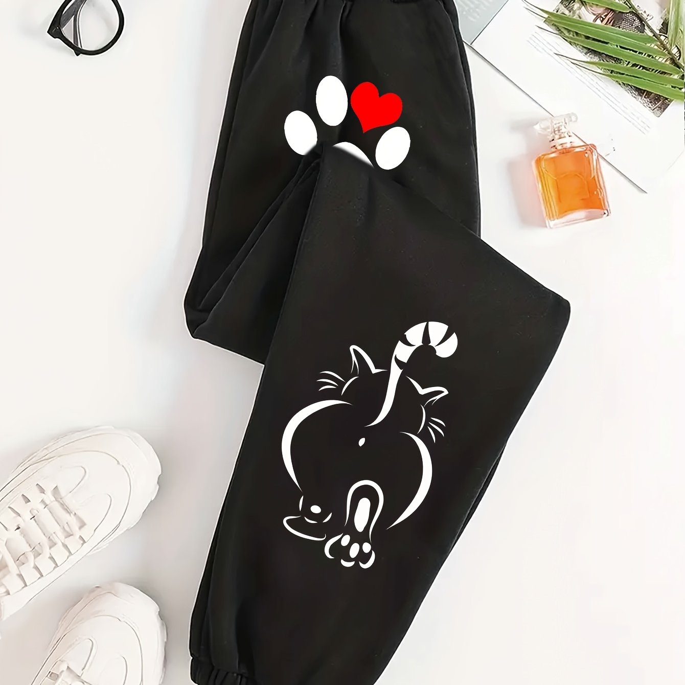 TEMU For Cat Lovers! Black/gray Joggers With Cat And For Women, Featuring A Loose Fit That The Figure, Perfect For Casual Wear. Heart-shaped Cat With
