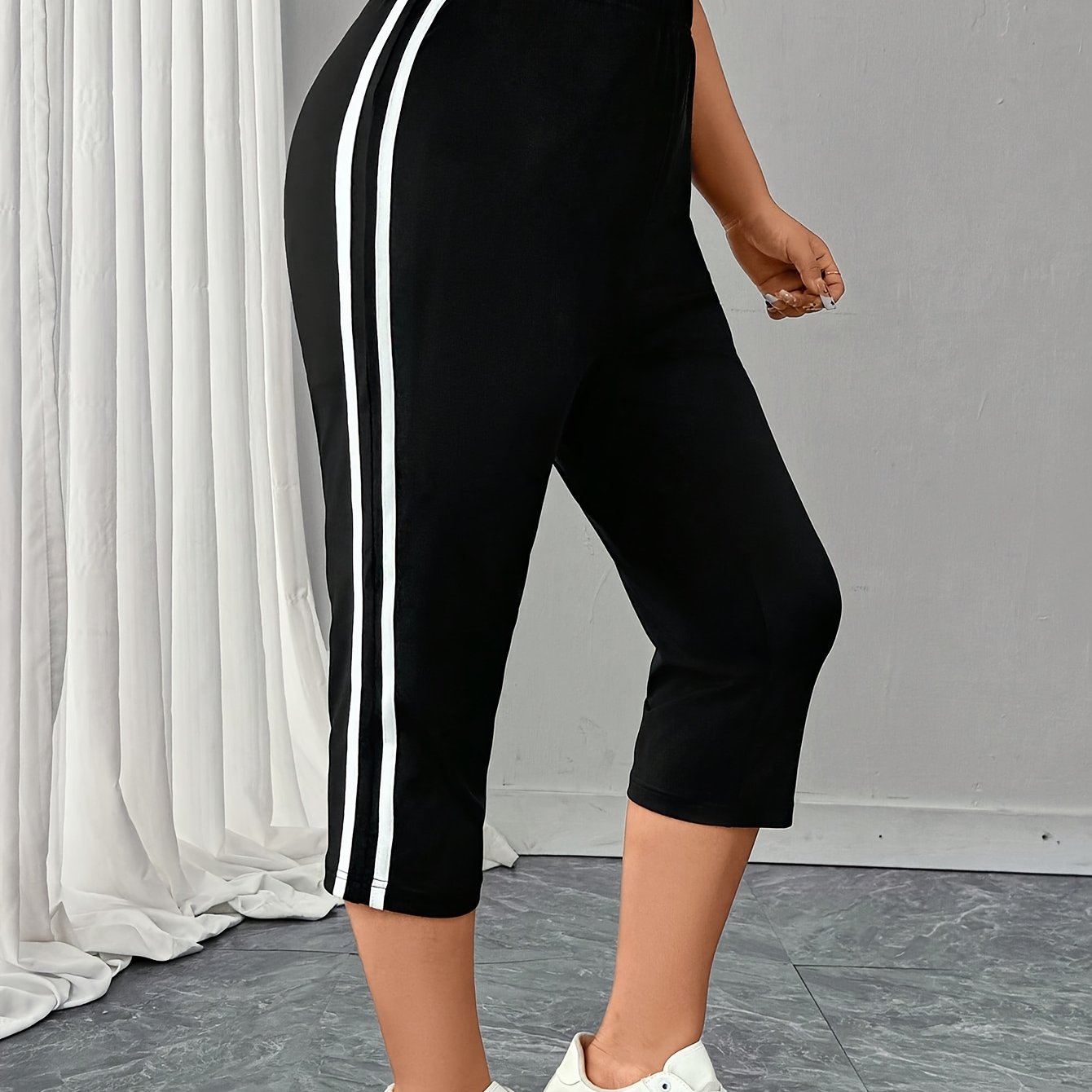 E-shop Plus Size - Plus Size - Plus Size Damen Gestreifte Lässige Slim Fit Elastische 7/8 Leggings, Frühlings- und Sommerstyle