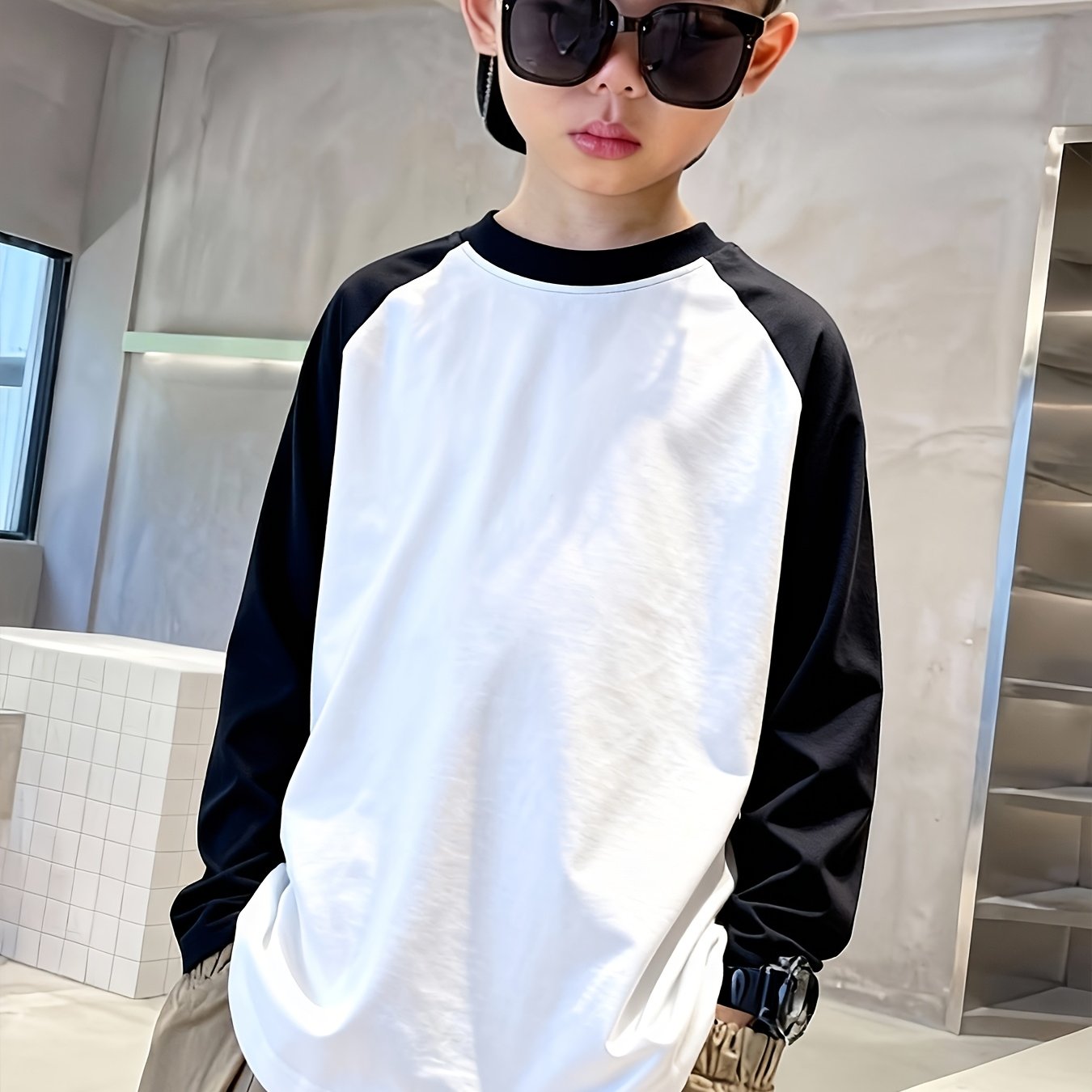 TEMU Fashionable And Versatile Black And White Raglan Sleeve T-shirt For Autumn And Winter