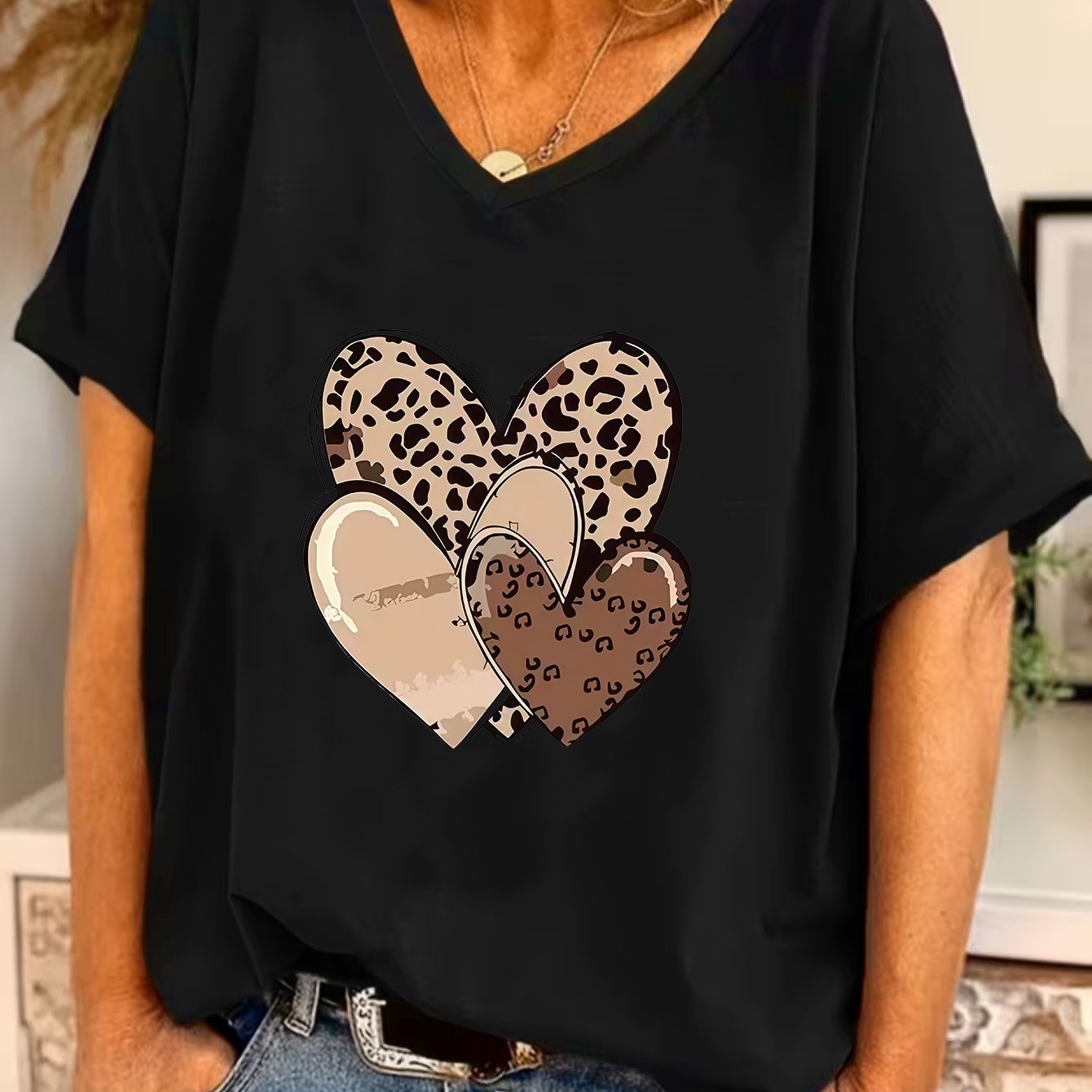 TEMU Plus Size, Plus Size â Plus Size Batwing Sleeve Design, 1xl-8xl. A Cute Summer T-shirt Featuring A Leopard Print Heart Pattern, Perfect For