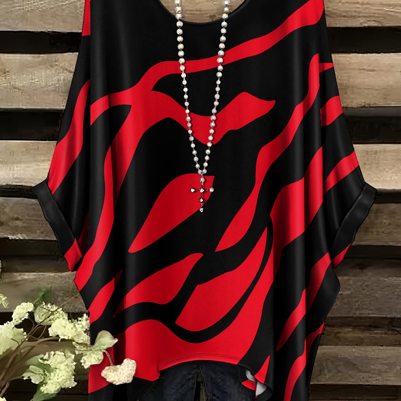 TEMU Plus Size - Plus Size - Plus Size Women's Elegant Bohemian Style T-shirt - Featuring A Black And Print, Asymmetrical Hem, Round Neck, Machine