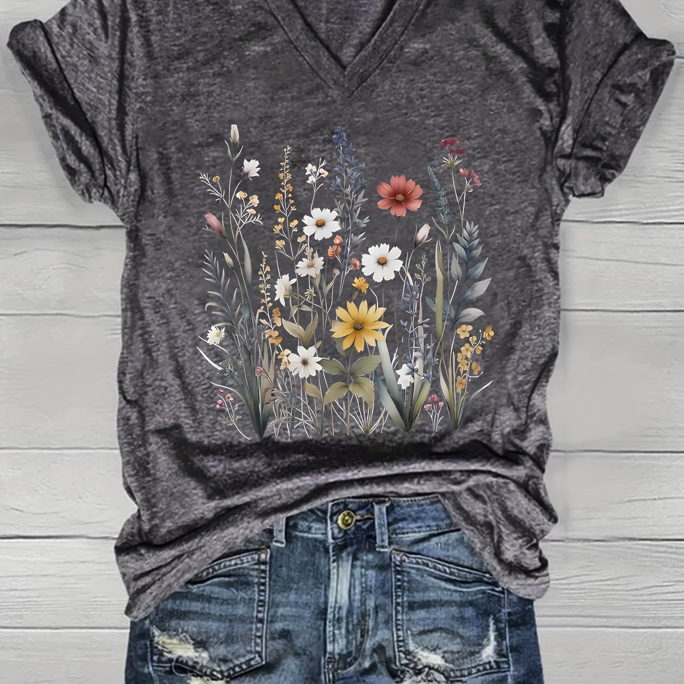 TEMU Plus Size, 2025 Spring/summer New Women's Casual Floral Print V-neck Loose Fit Short Sleeve T-shirt - Casual Attire/home, Machine Washable,