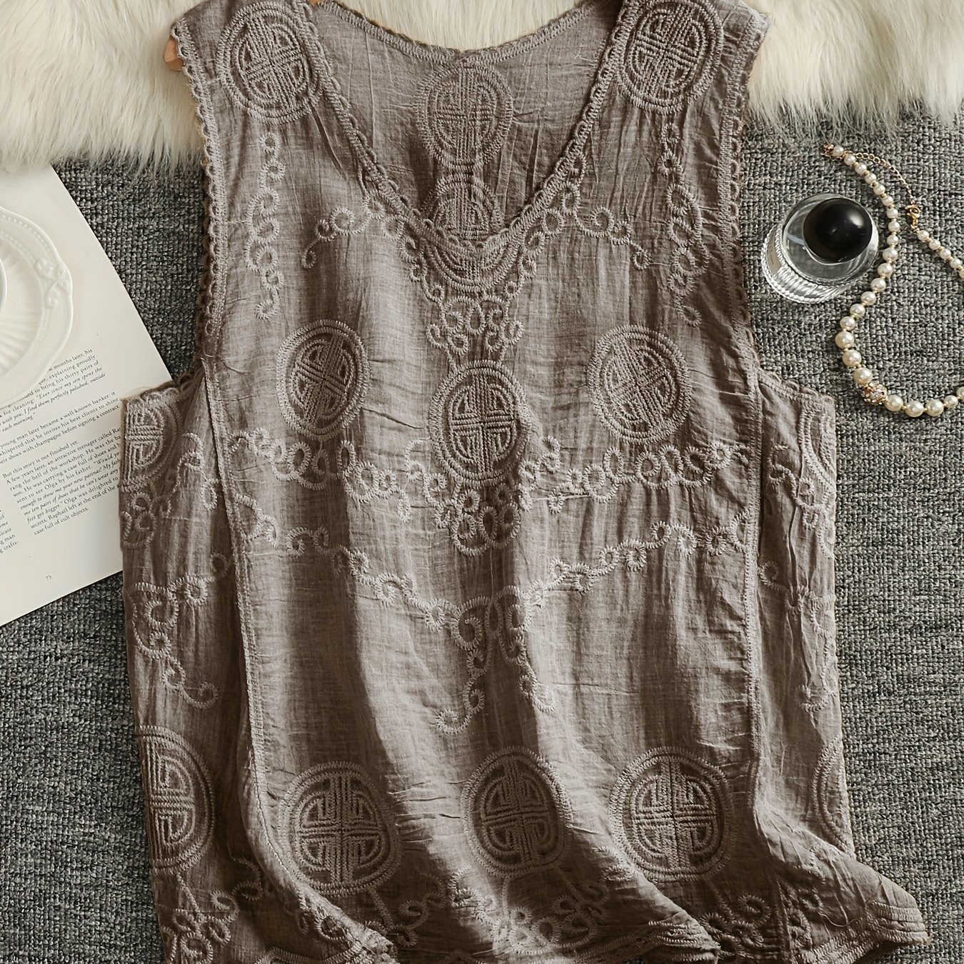 Image of 25 Autumn/winter New Literary Embroidery Vest T-shirt Sleeveless Base Top Women's Thin Outer Wear Vest