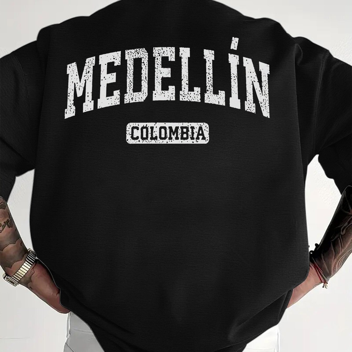 Men's Colombia Letter Print T-shirt - Men's Round Neck T-shirt, Loose Drop Shoulder Fit