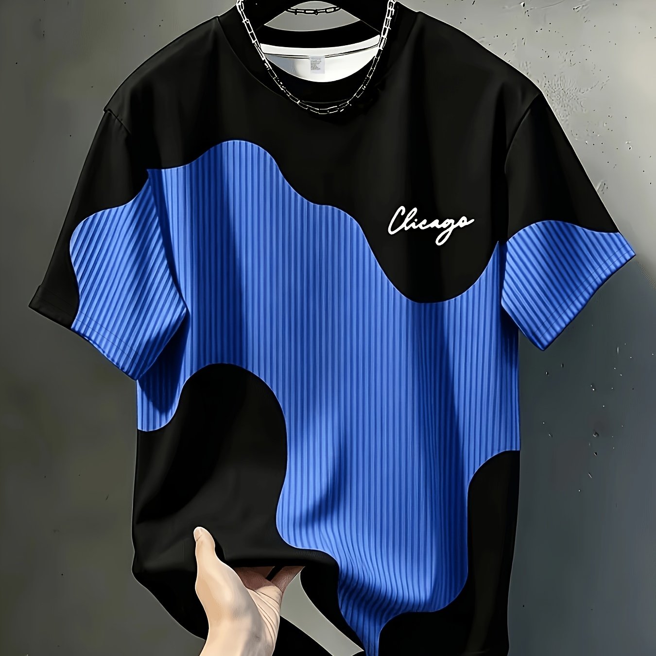 TEMU Heren Casual T-shirt met Ronde Hals, Geometrisch Patchwork Gestreept Design, "Chicago" Woordpatroon, Gedrapeerde Fashion Top, Geschikt voor Alle