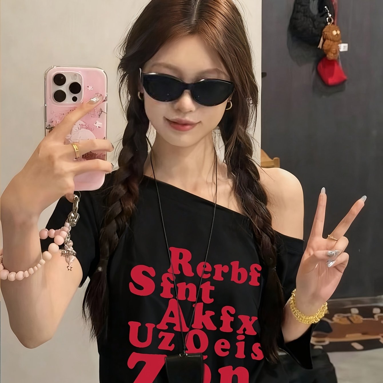 TEMU 여성용 릴랙스 핏 오프숄더 원숄더넥 루즈핏 티셔츠, 사선 칼라와 반소매, 스타일리시한 레드 레터 프린트 패턴 포함