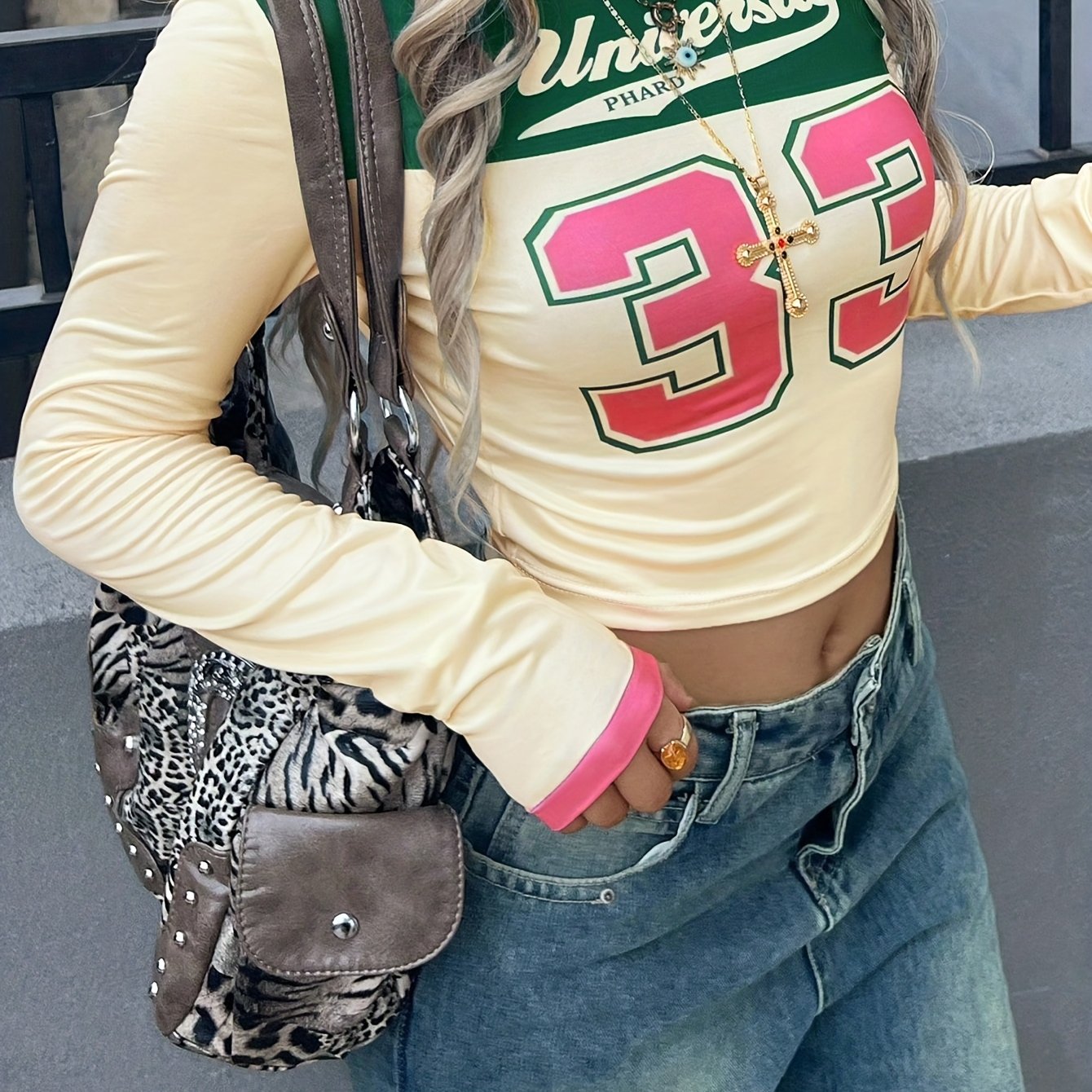 Women's Letter Print Cropped Casual Slim- Neck Long Sleeve Top, Autumn Fabric