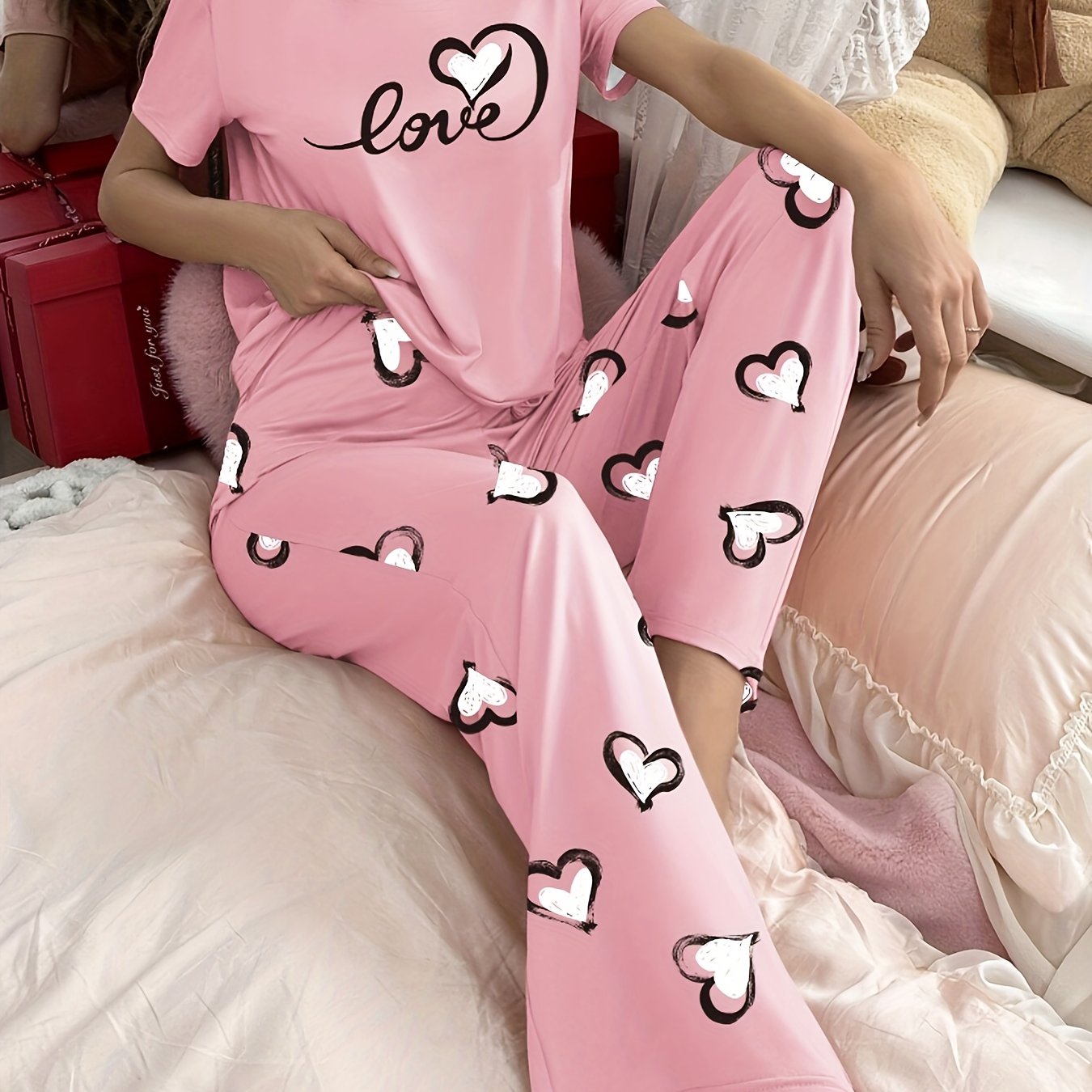 TEMU Chic Pink Heart Print Women's Pajama Set - Comfy Short Sleeve Round Neck Top & Waist Long Pants, Breathable Polyester Blend Loungewear