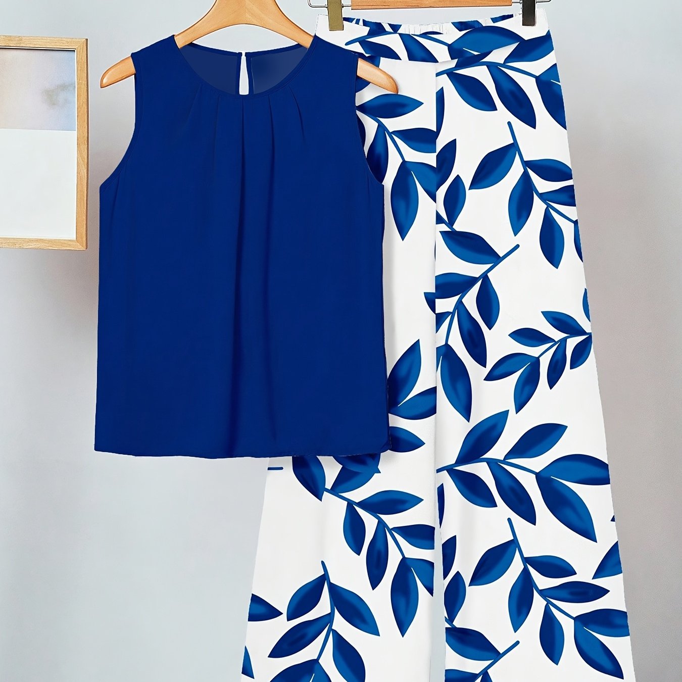 TEMU 2pcs Casual Pleated Sleeveless Top And Wide-leg Pants Set, Leaf Print For Summer