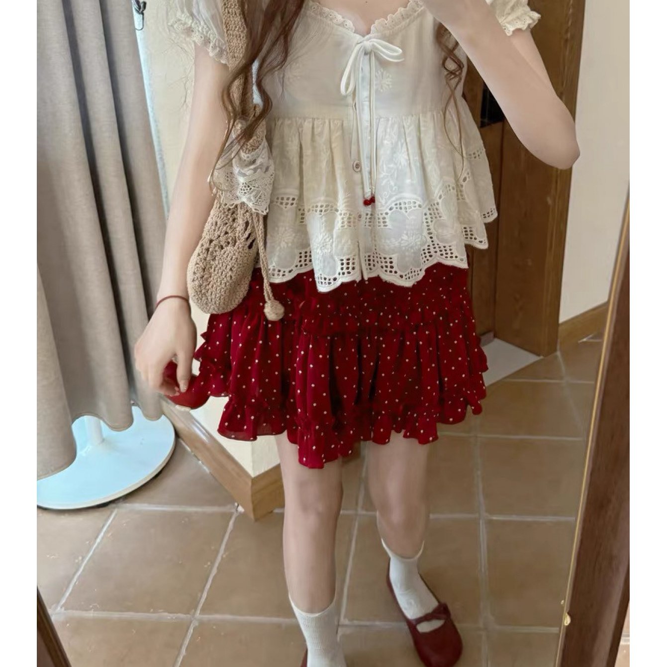 TEMU 【商品名】鮮やかな赤い、流れる、レイヤードケーキスカートデザインが特徴のなホリデー。ビーチ写真に最適。デートや通勤にもおすすめ。