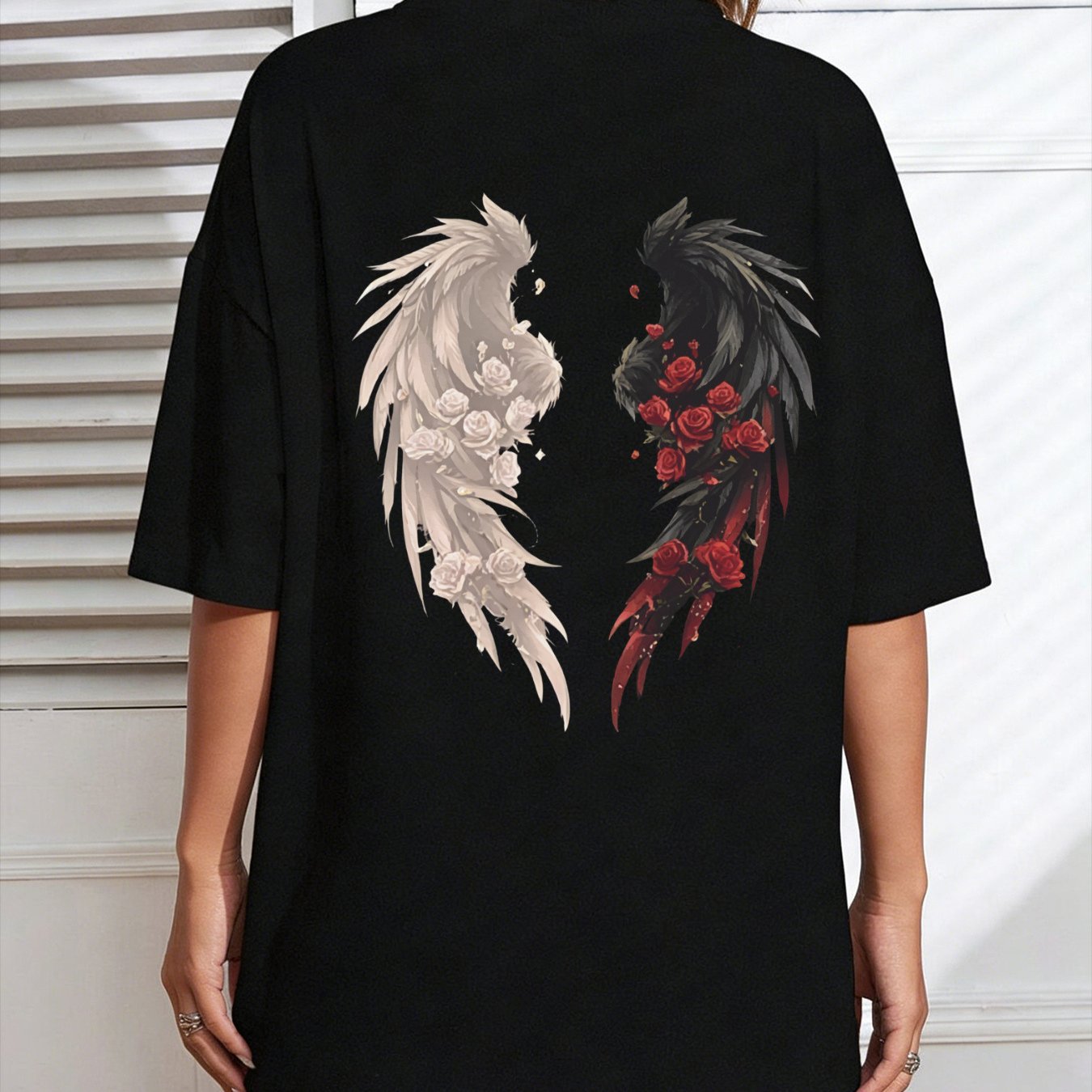 Chic T-shirt For Women Featuring , A Relaxed Fit , Ideal For Breathable Casual Outfits During Spring And Summer