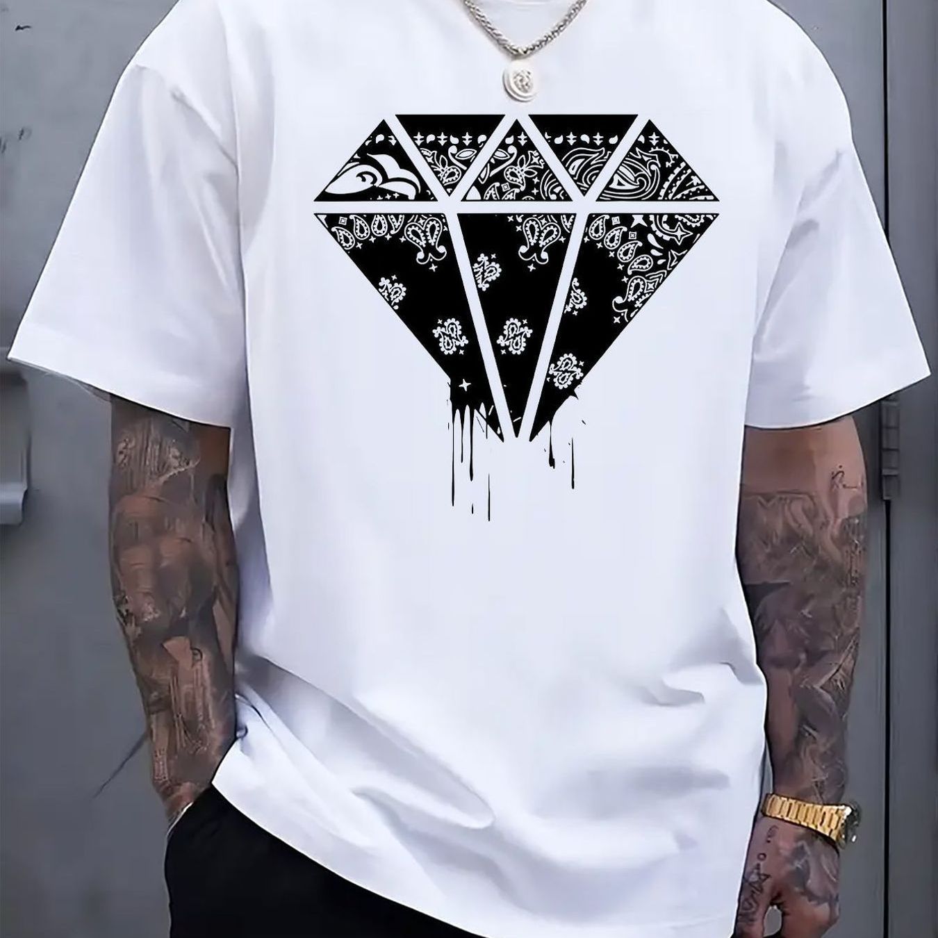 TEMU T-shirt Homme avec Bandana et Motif Diamant - Tee Streetwear Doux et Respirant avec Imprimé Géométrique , Coupe Ample Col Rond Manches Courtes