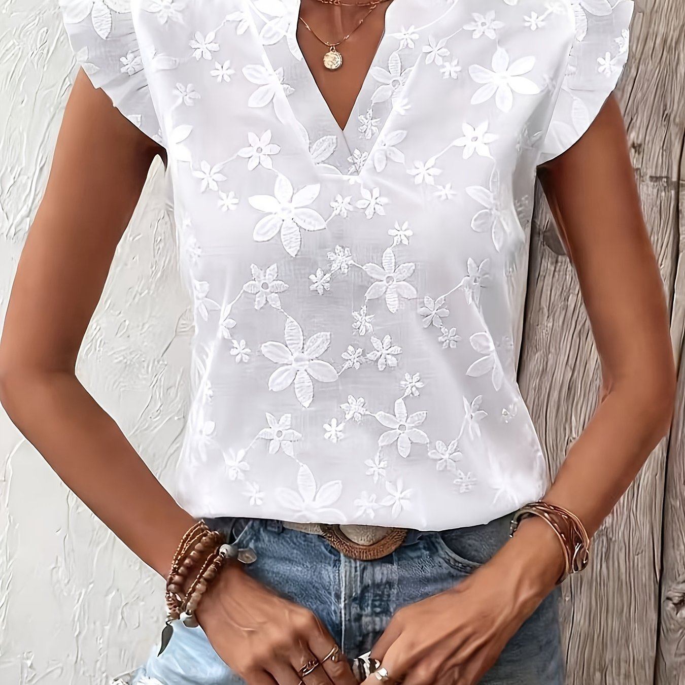 TEMU Elegant V-neck Half-sleeve Women's Shirt | Embroidered Floral Pattern, Wear