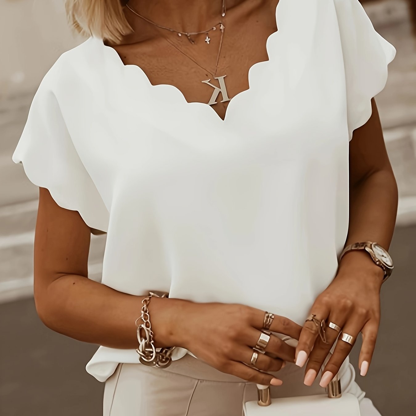 Elegant White T-shirt With A High-end Korean , A Must-have For Commuting And Dating