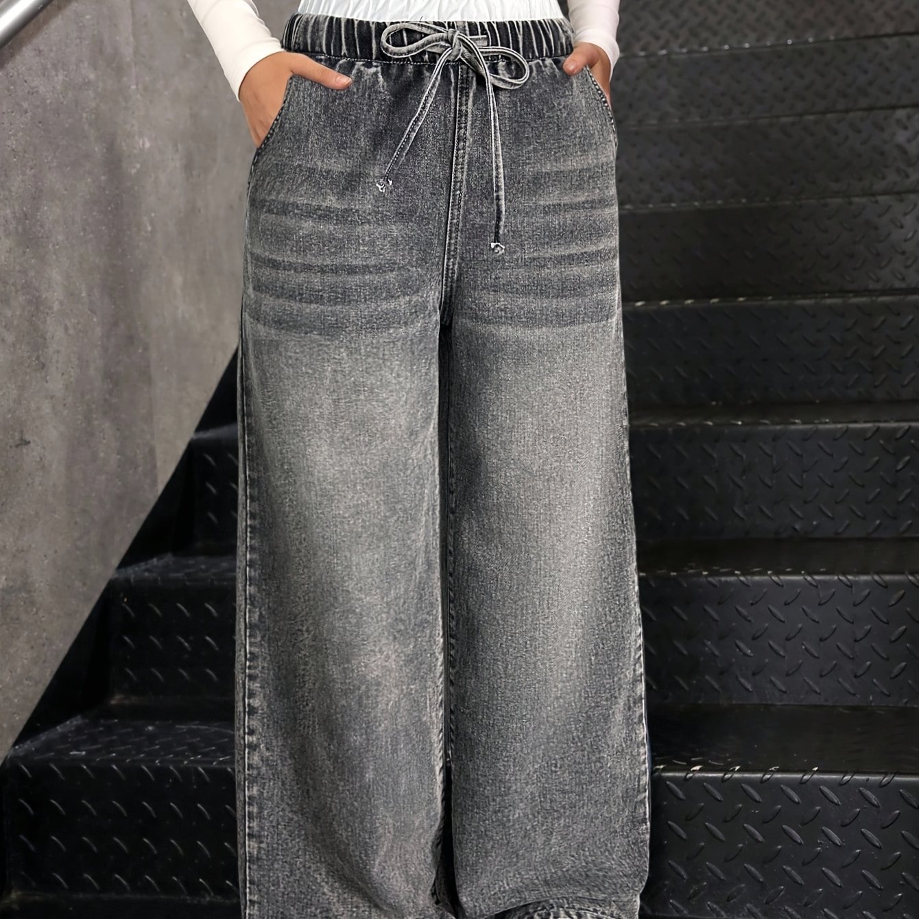 Teen Girl Loose Jeans And Pants, Gray Denim And White Contrasting Double Waistbands And Elastic Drawstring Design, Fashionable And Casual Y2k Retro Back To School College, Collection, For Teenager
