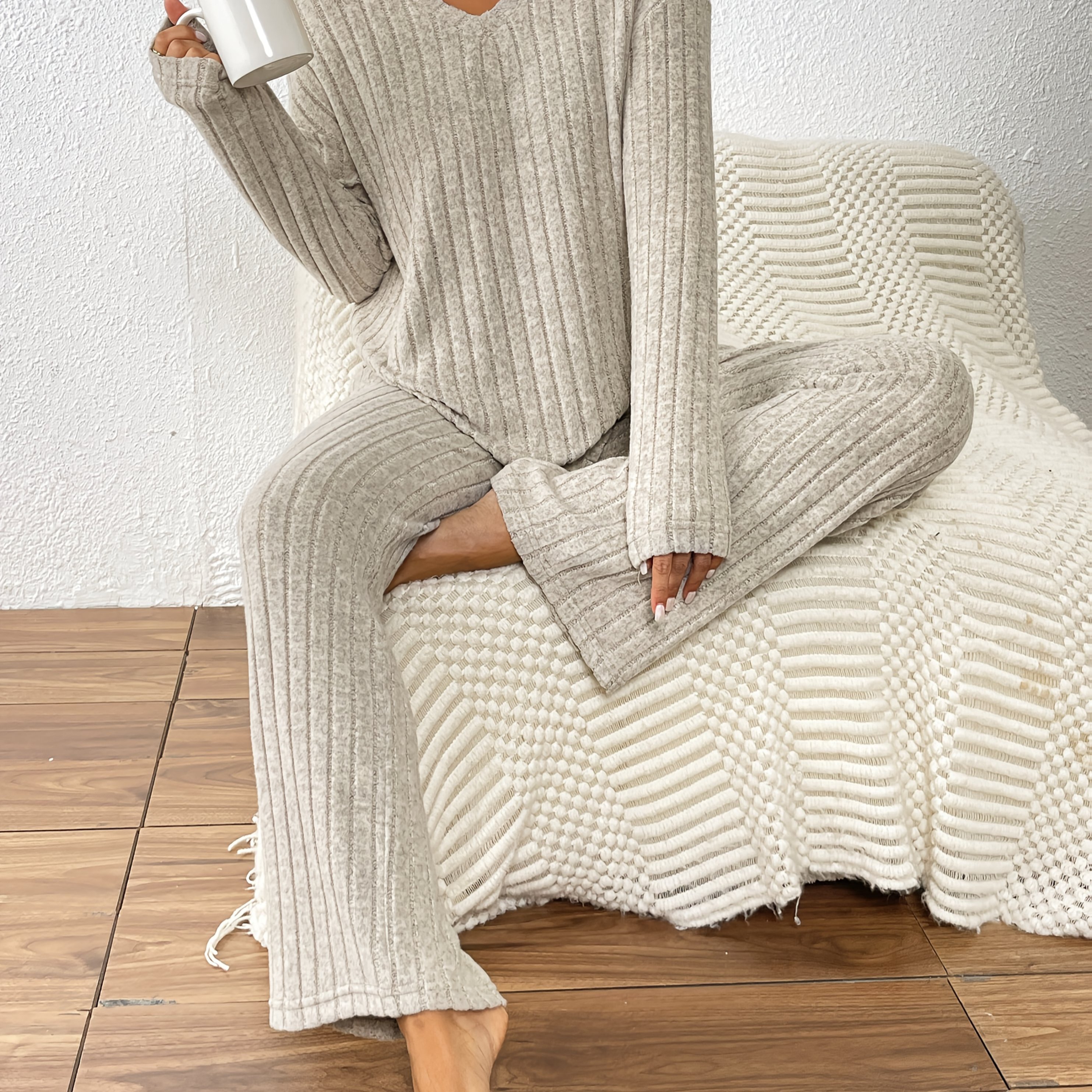 E-shop Herbst- und Winter-Rippen-Fleece-Pit-Strip-V-Ausschnitt-Top + lässiges, locker sitzendes, gerades Bein, langes Hosen-Set